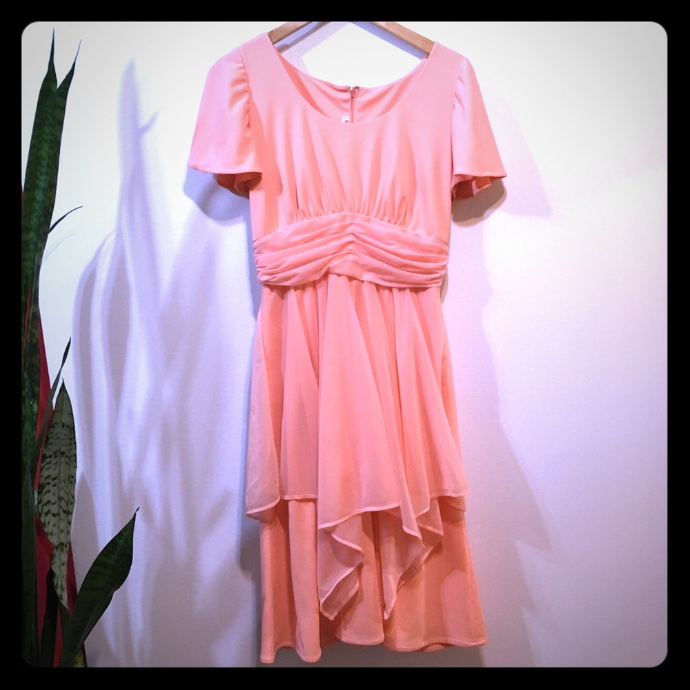 Vintage peach chiffon ruffle dress 🍑✨